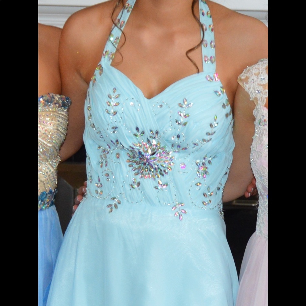 STUNNING Tiffany blue prom dress !!!